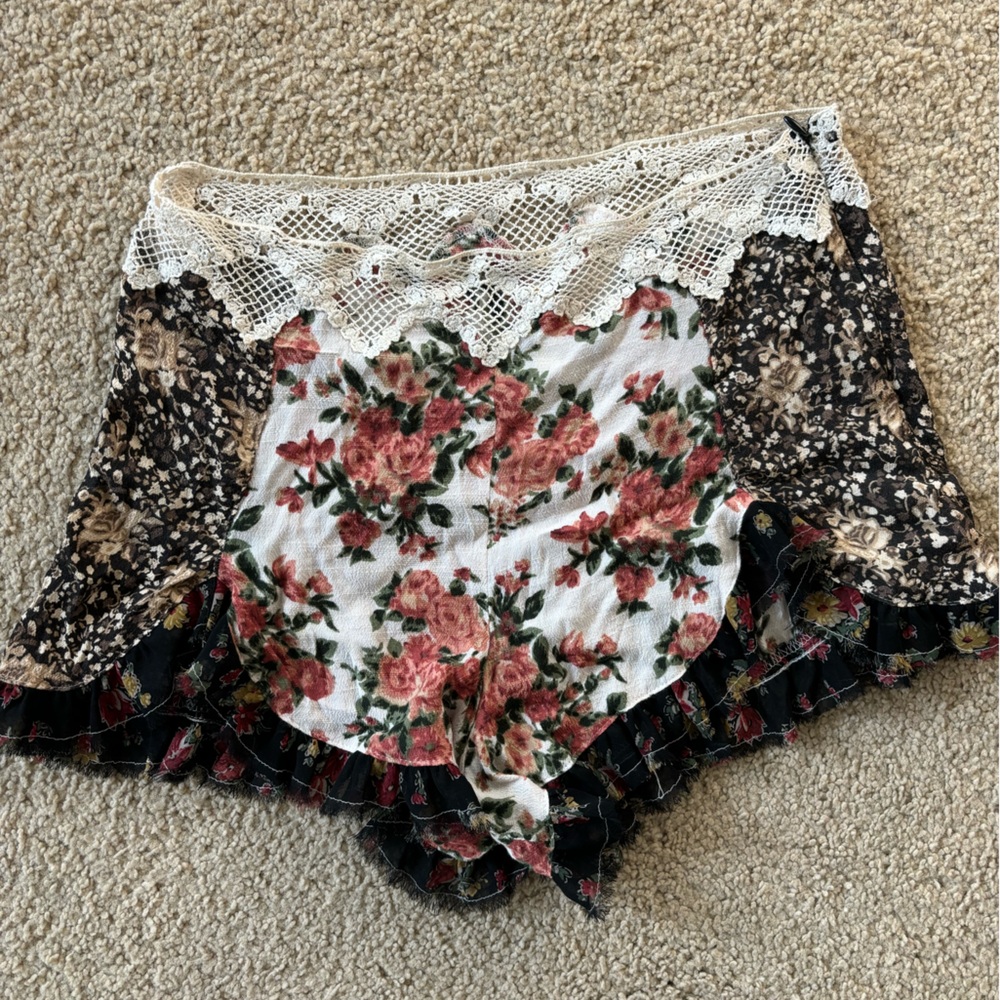 Free people floral shorts